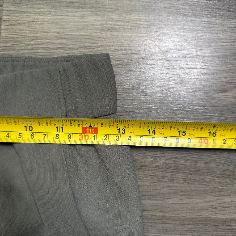 Lululemon Women's On the Fly 7/8 Pant *Woven - Grey Sage - Picture 9 of 10